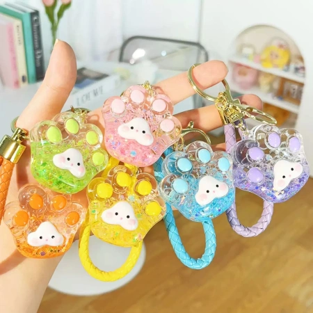 Acrylic sand bottles, hot air balloons, cute hand-painted beads, exquisite children's pendants, gifts, keychains, small items for street vending, blind boxes for matching Acrylic sand bottles, hot air balloons, cute hand-painted beads, exquisite children's pendants, gifts, keychains, small items for street vending, blind boxes for matching